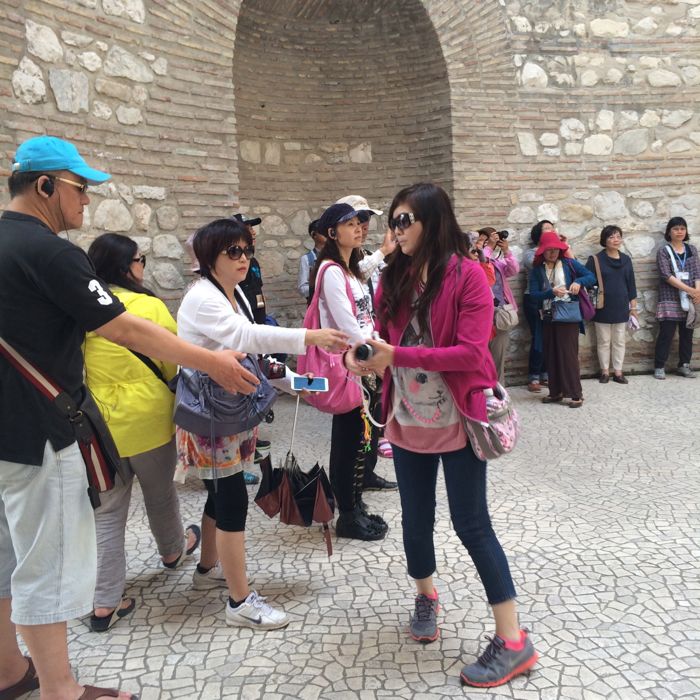 Entry Vestibule1_tourists