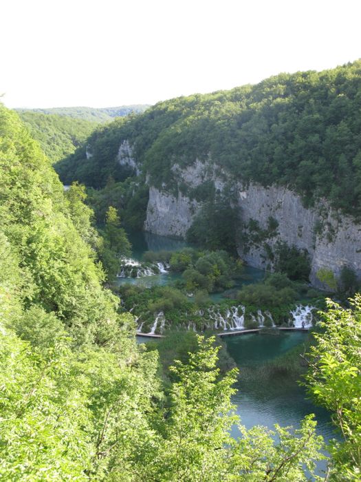 Plitvice Looking Up Canyon2