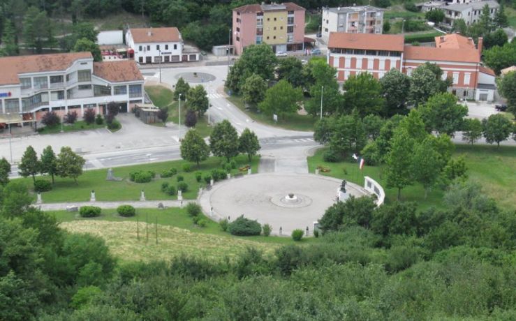 Buzet8a_War Dead Memorial