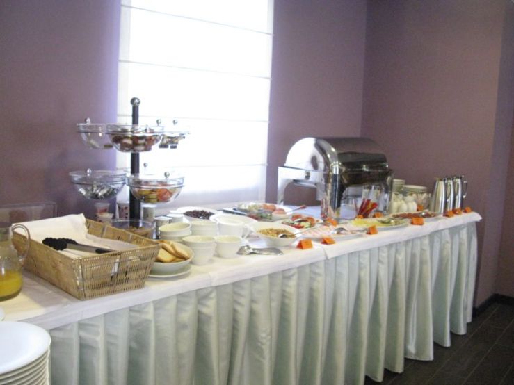 Vela Vrata_breakfast buffet1