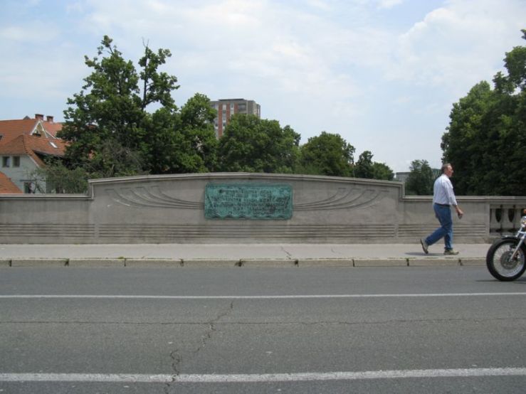 Ljubljana_Dragon Bridge3