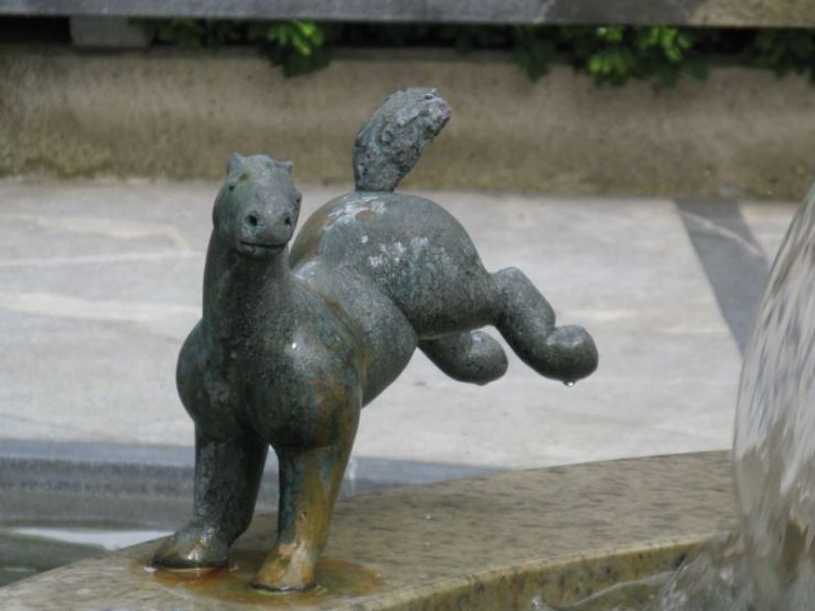Ljubljana_horse fountain1