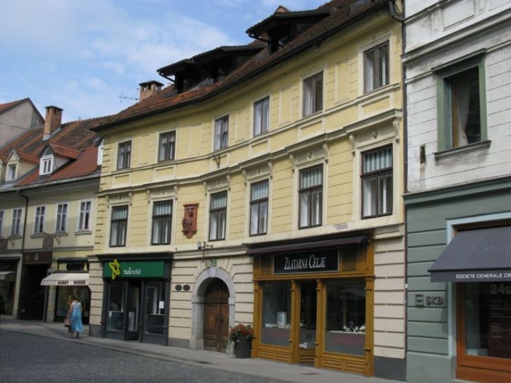 Ljubljana_Julija bas relief