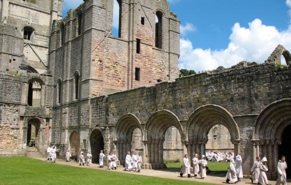 FountainsAbbey2008_14.jpg