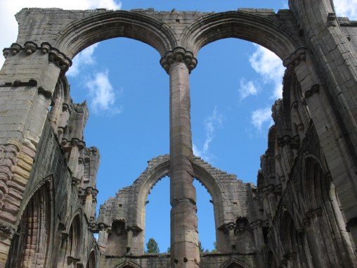 FountainsAbbey2008_18.jpg