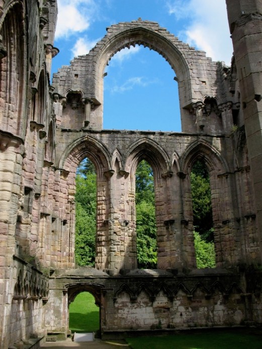 FountainsAbbey2008_8.jpg