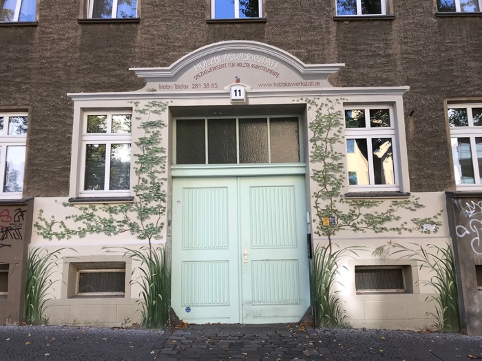 Berlin doors_1