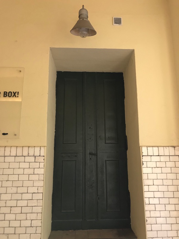Berlin doors_5